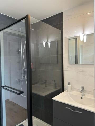 Studio Cosy Au Centre De Couvet Екстер'єр фото