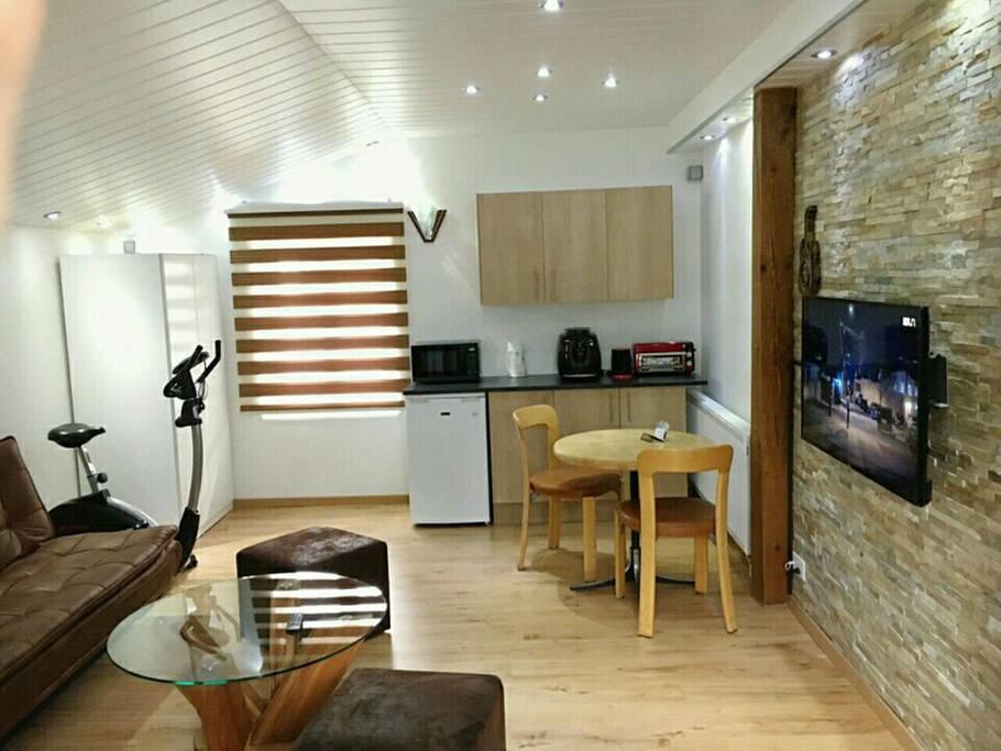 Studio Cosy Au Centre De Couvet Екстер'єр фото