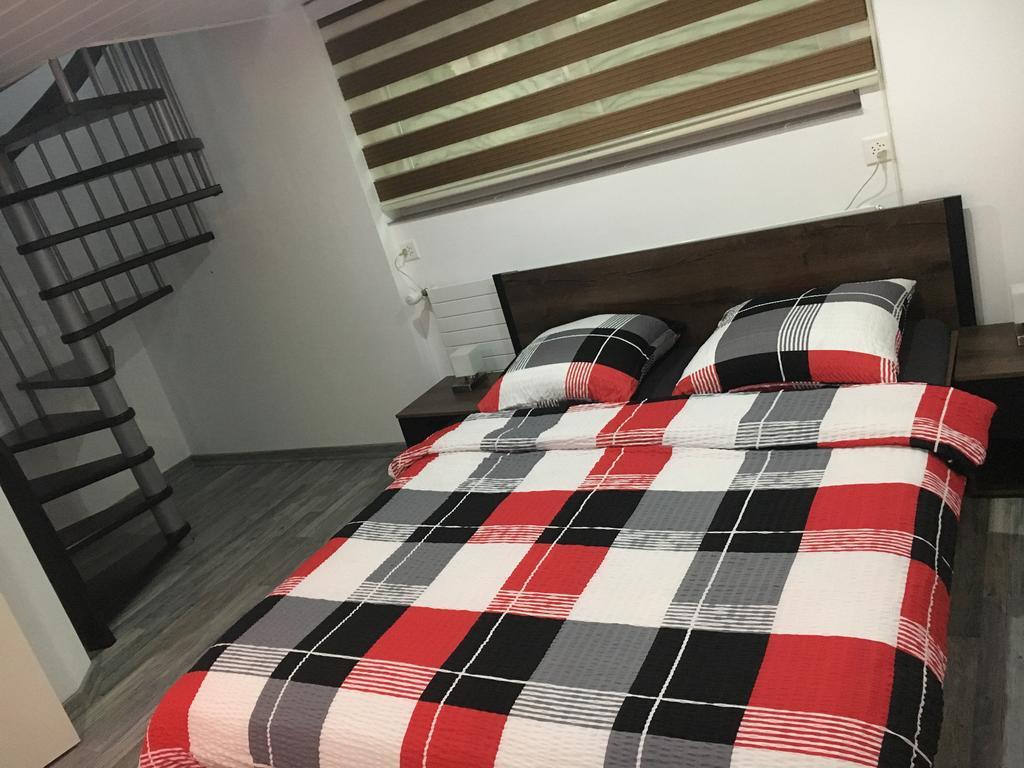 Studio Cosy Au Centre De Couvet Екстер'єр фото